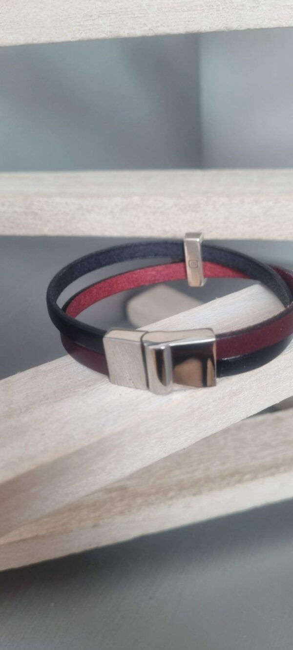 21CUI73B Bracelet homme 12 mm en cuir plat bordeaux et noir et sa croix