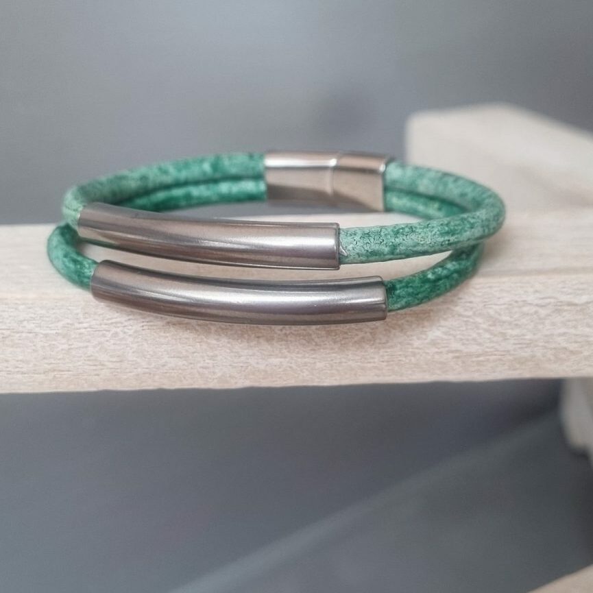 Bracelet femme cuir rond et tubes acier
