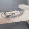 Bracelet femme 5 cuirs fins gris