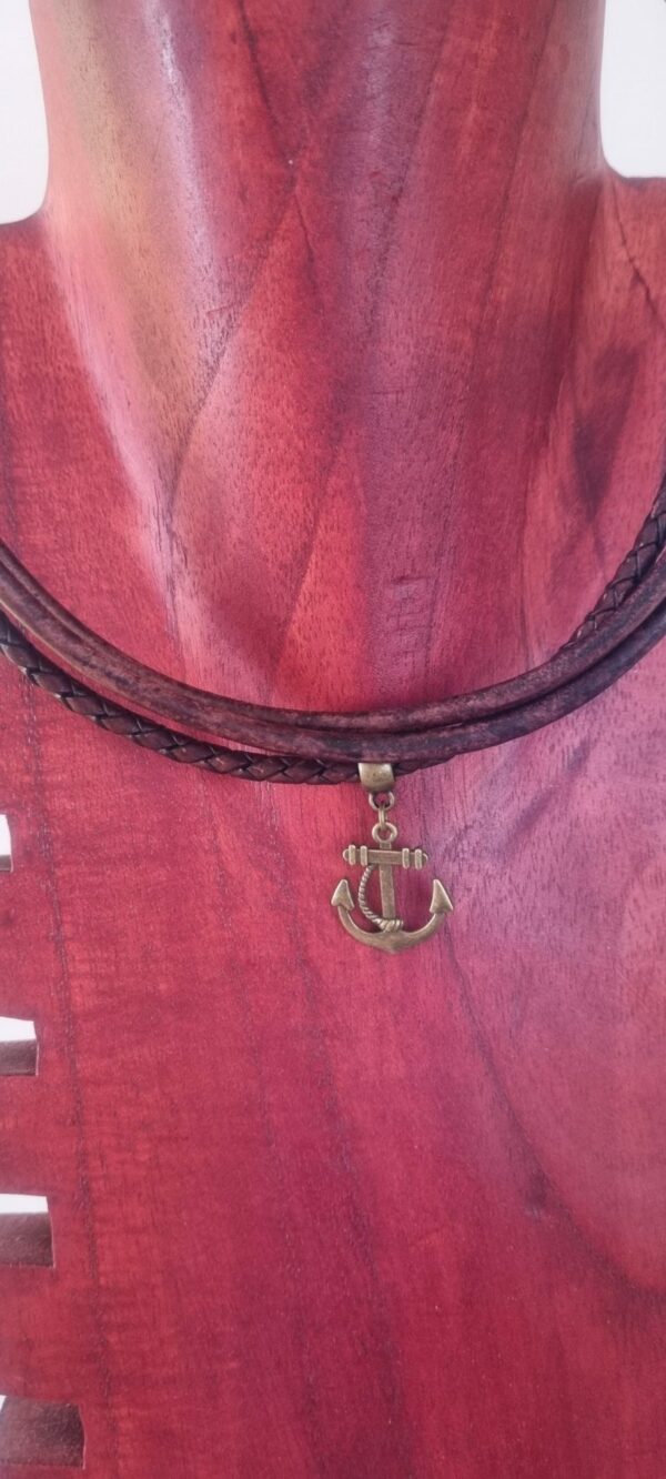 Collier unisexe, trois cuirs ronds marron
