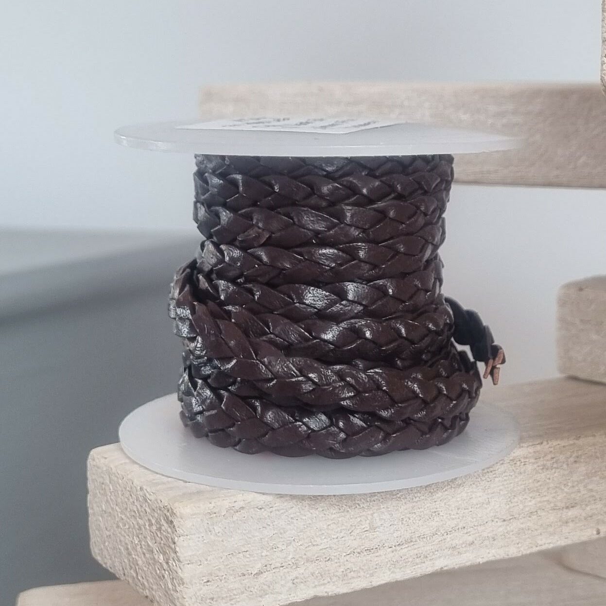 Cuir tressé marron