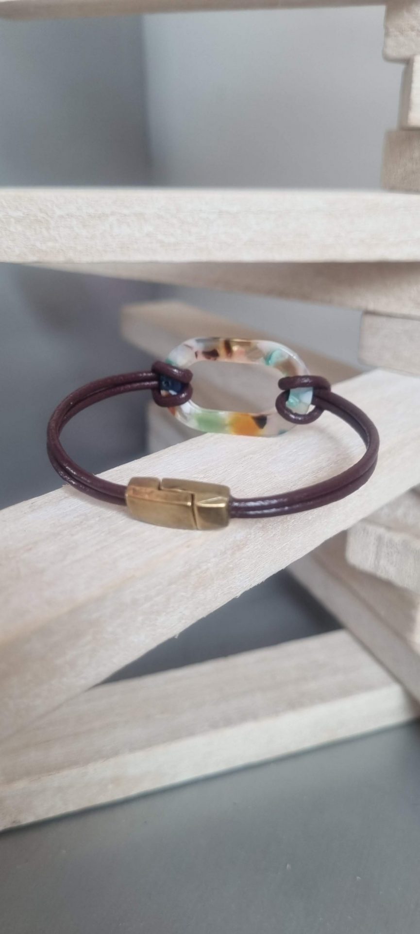 Bracelet femme cuir rond et passant en acétate bleu