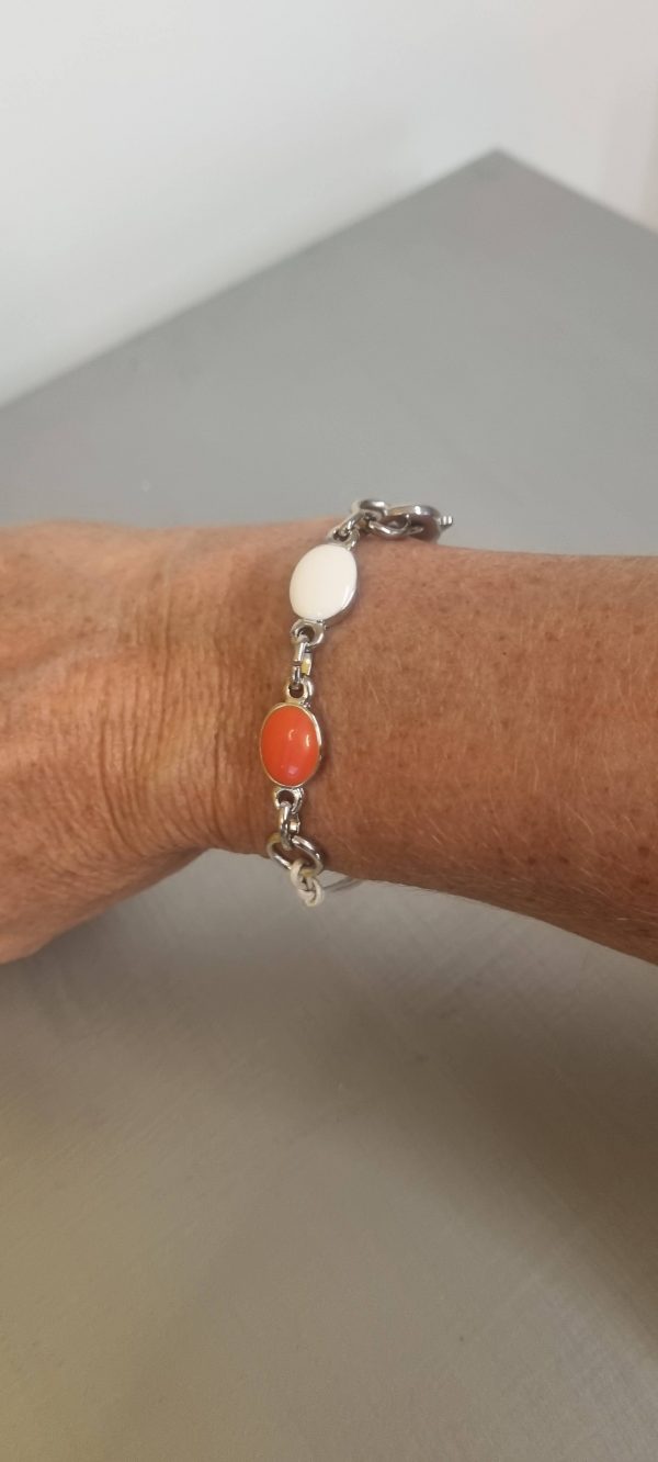 Bracelet cuir rond doré métallisé et passant en résine orangé et beige