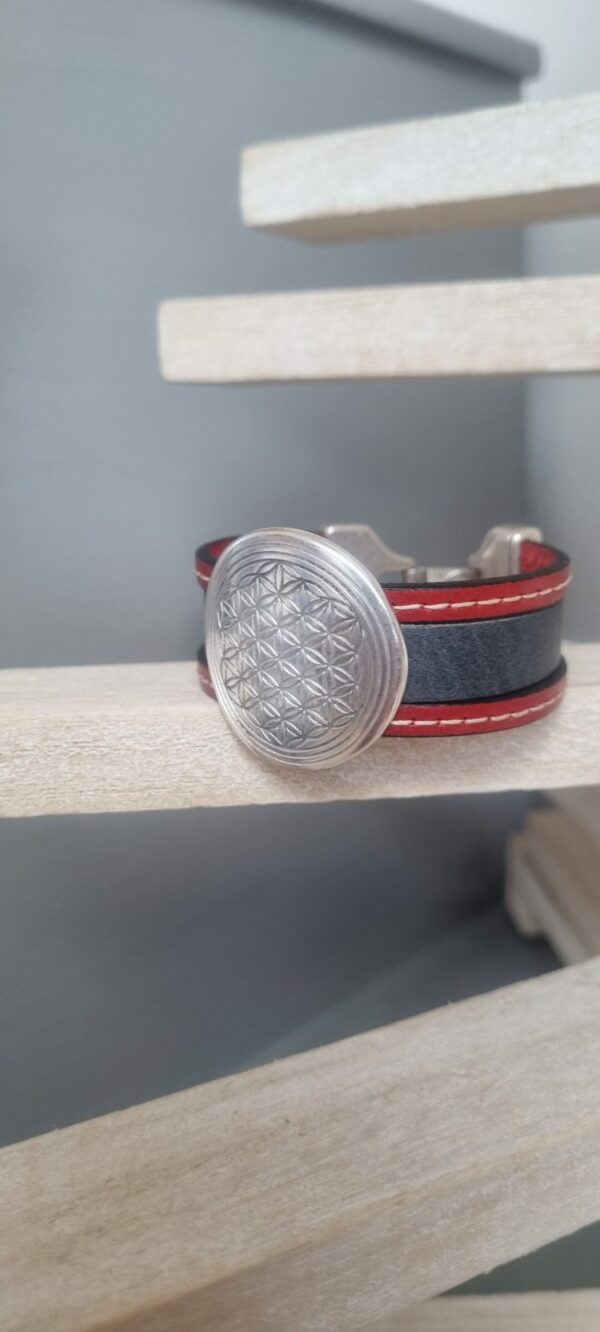 Manchette femme 20 mm en cuir gris et rouge passant en zamak argenté