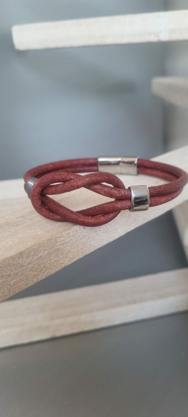 Bracelet homme en cuir rond 4 mm vieux rouge et signe infini