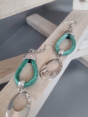 Boucles d'oreilles cuir rond vert et son pendentif ovale