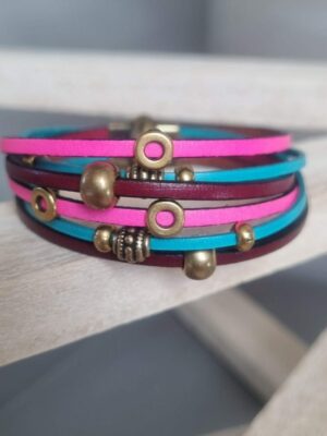 Bracelet femme multi lanière rose, bleu et bordeaux perles bronze