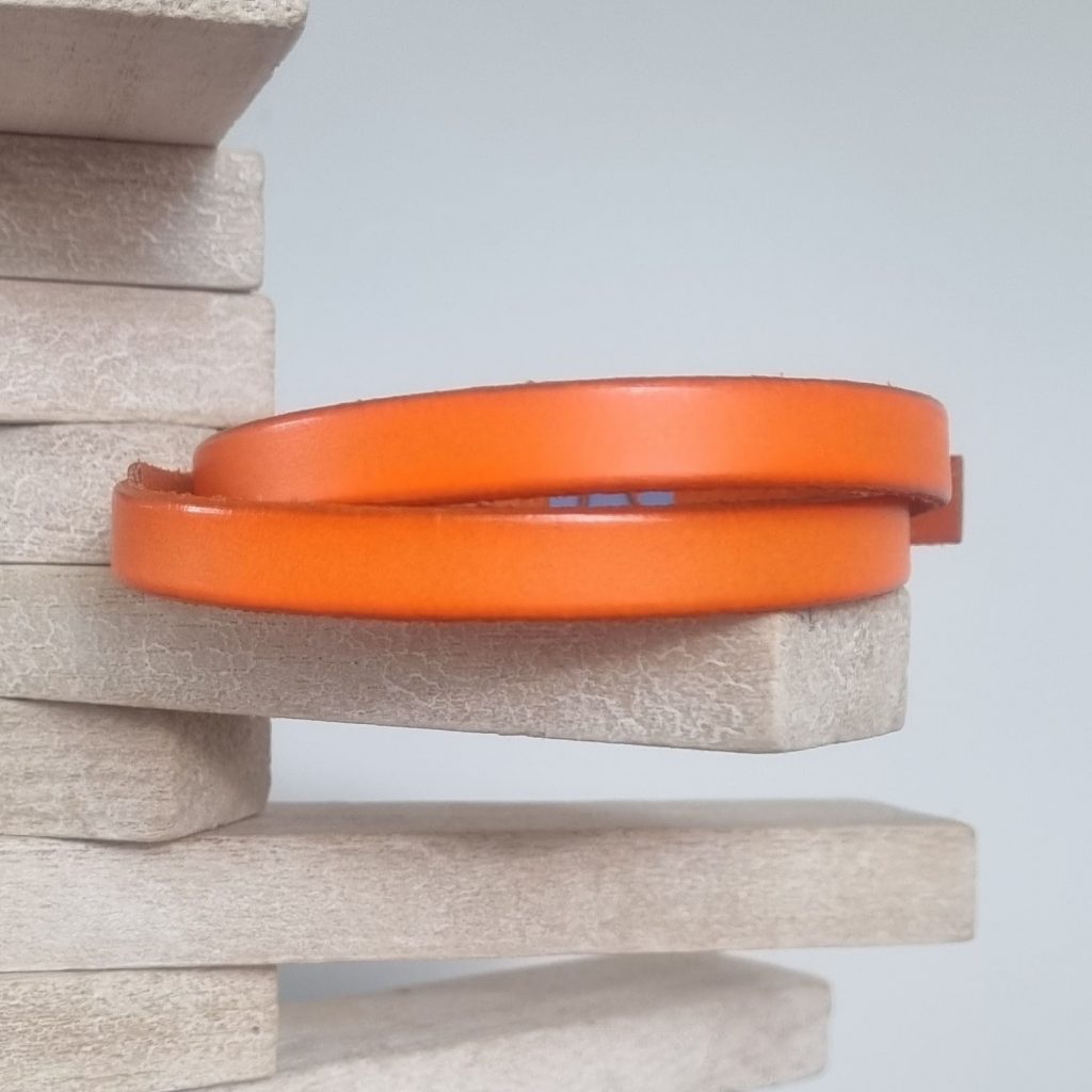cuir 10 orange fluo