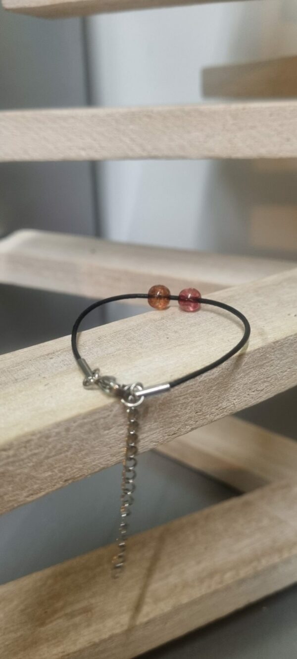 Bracelet enfant, ado en cuir rond et perles en verre