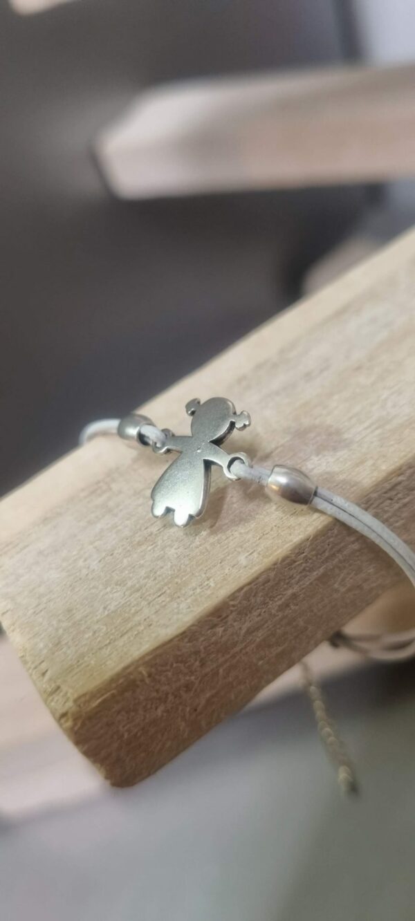 21CO83A Bracelet enfant en cuir blanc et fillette argentée