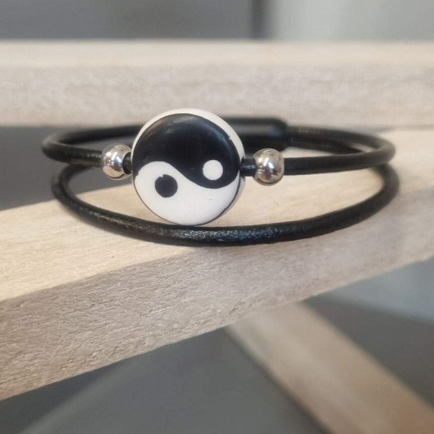 Bracelet homme cuir rond noir et perle yin et yang
