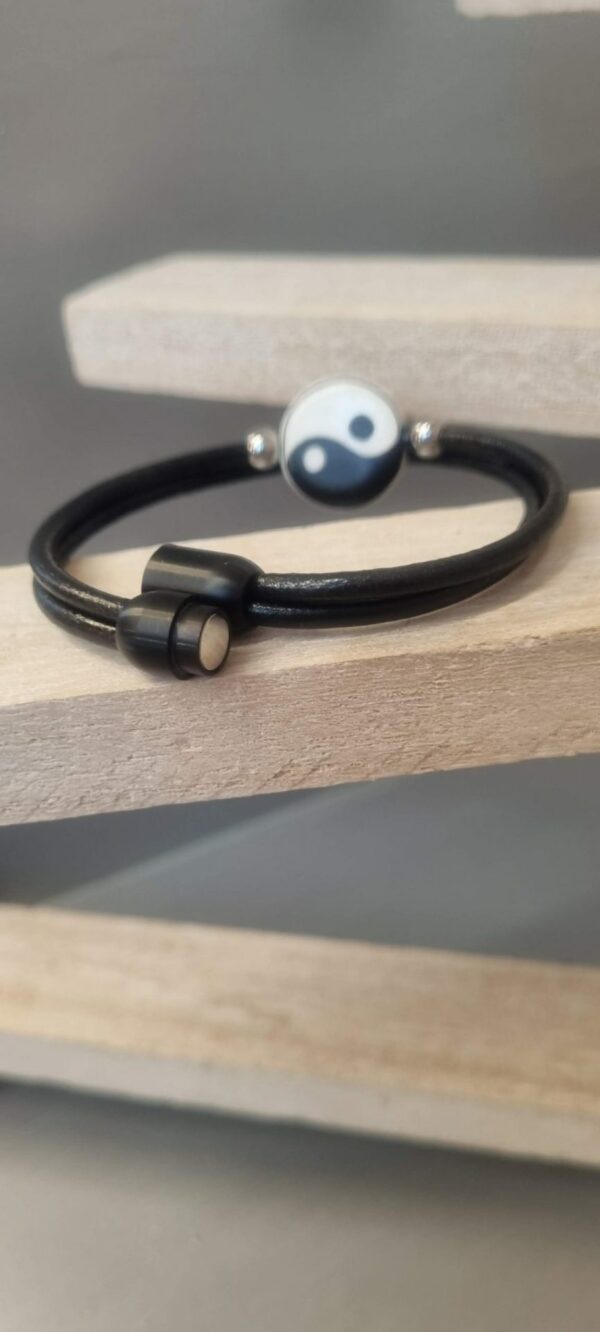 Bracelet homme cuir rond noir et perle yin et yang