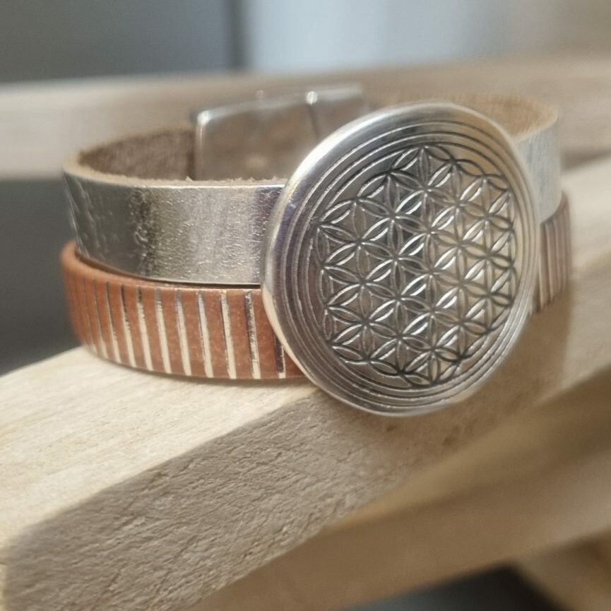 Bracelet femme 20mm en cuir argenté et saumon raye