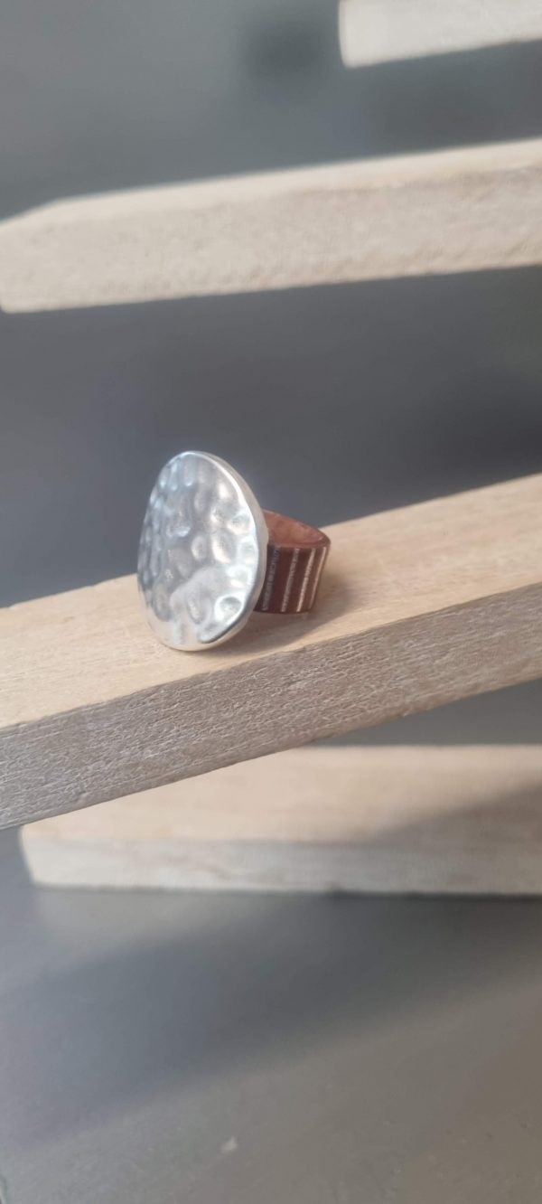 Bague cuir 10mm saumon argenté et passant martelé argent
