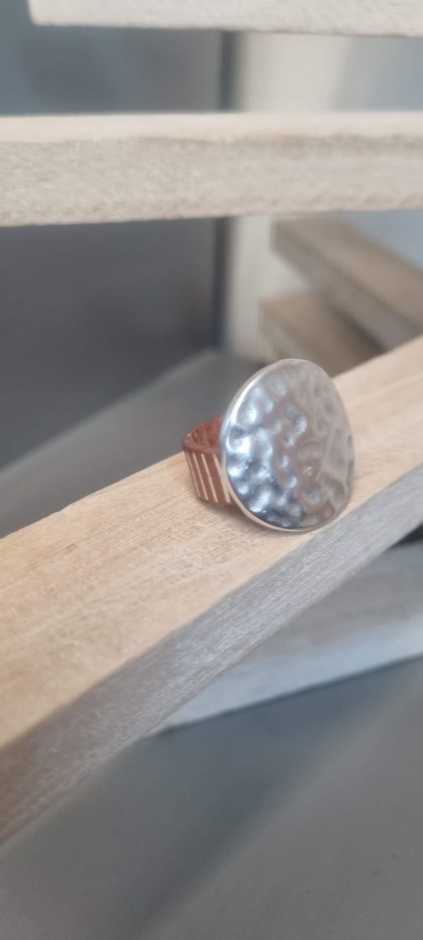 Bague cuir 10mm saumon argenté et passant martelé argent