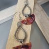Boucles d'oreilles cuir rond gris et pendentif demi lune en acétate