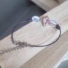 Bracelet enfant ado en cuir rond violet, son oiseau argenté et ses perles en verre