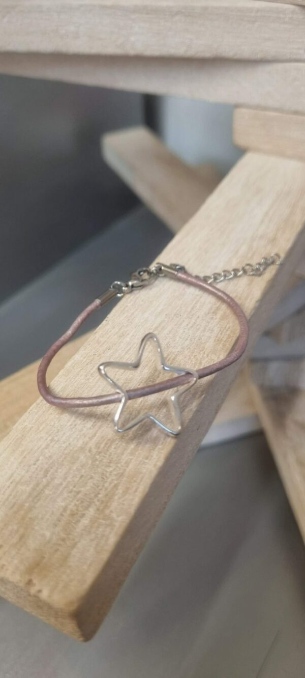 Bracelet enfant ado en cuir rond vieux rose et son étoile argentée