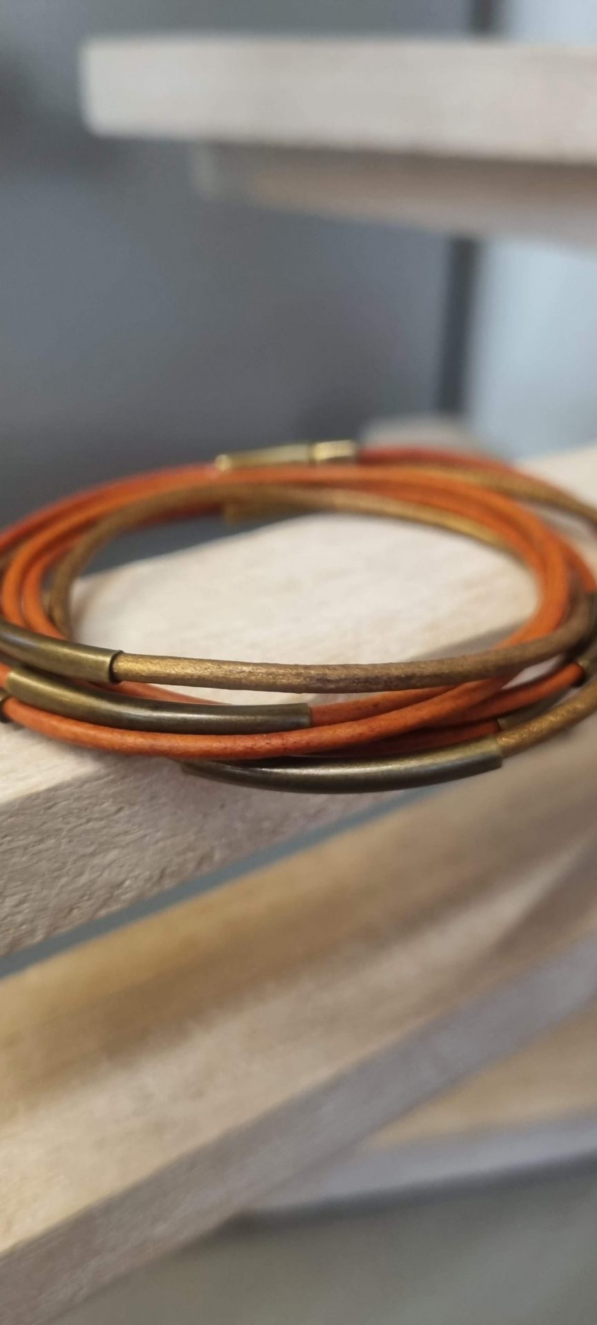 Bracelet femme double tour cuir rond orange et bronze