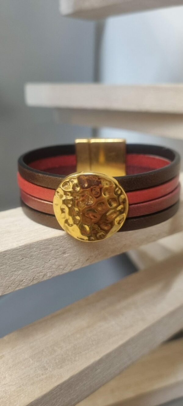 Bracelet femme 20mm en cuir et pastille dorée martelée