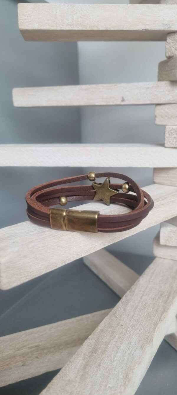 Bracelet mixte en cuir carré marron et perles en bronze