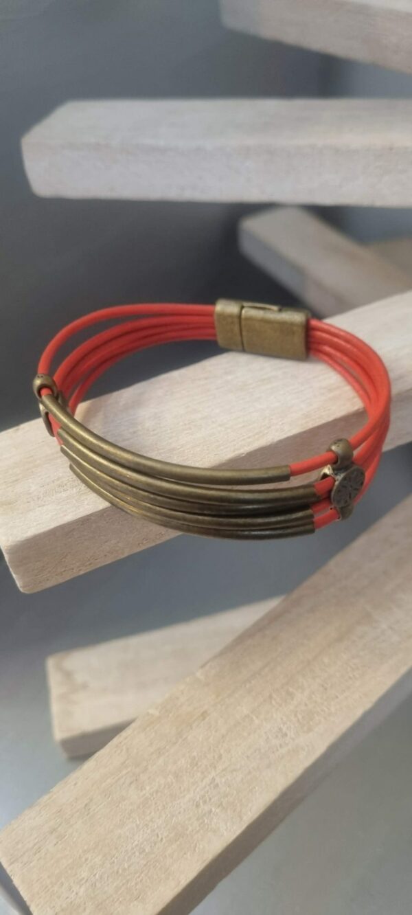 bracelet femme cuir rond orange, tubes et passants bronze