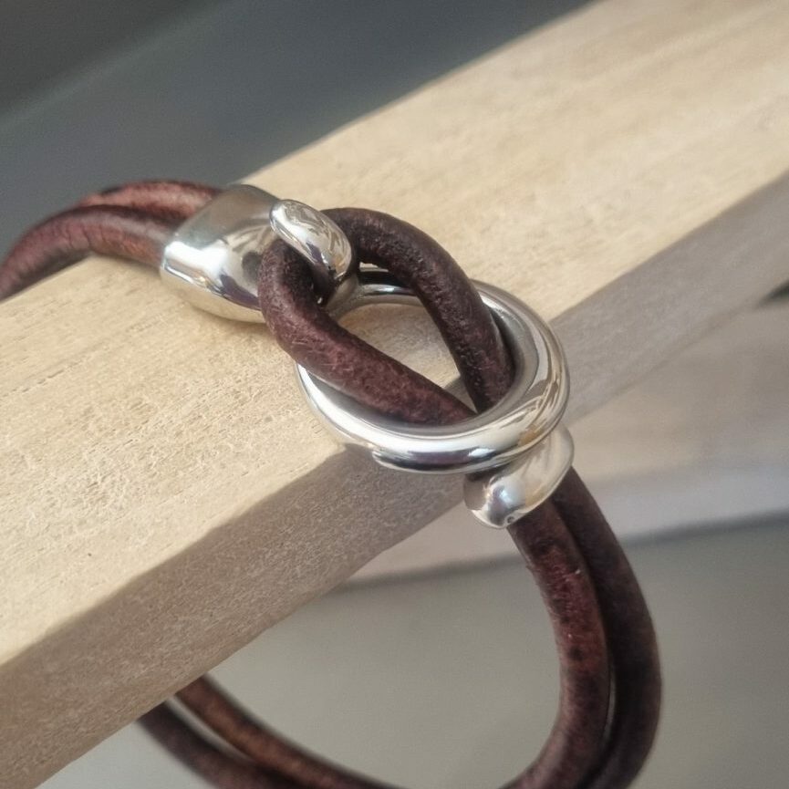 Bracelet homme cuir rond marron et fermoir crochet