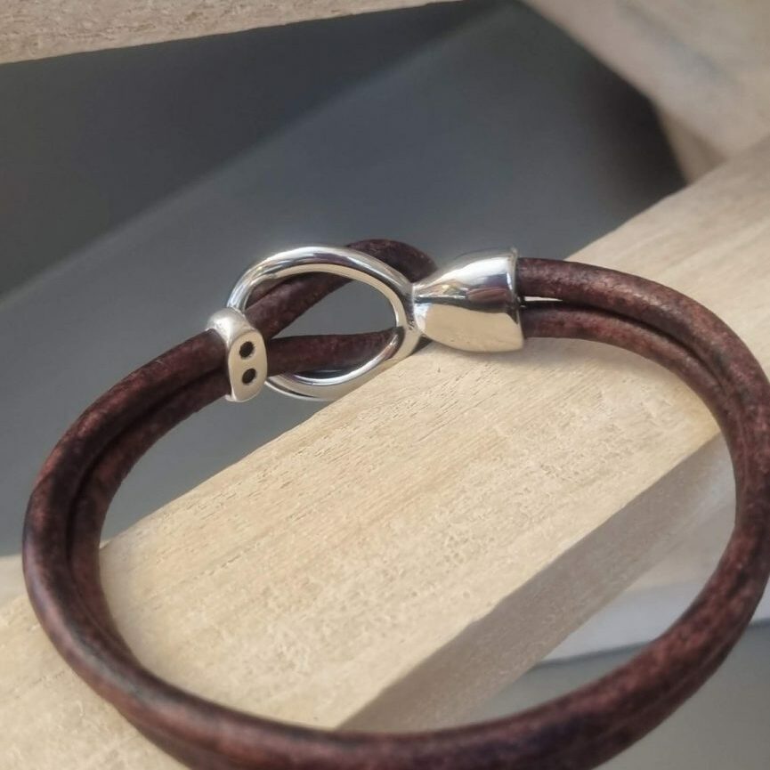 Bracelet homme cuir rond marron et fermoir crochet
