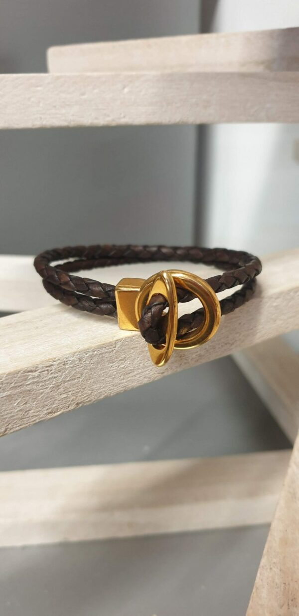 Bracelet homme en cuir tressé marron, fermoir T doré