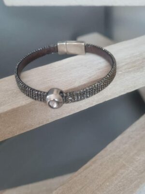 Bracelet femme cuir 6mm noir hologramme et passant Swarovski