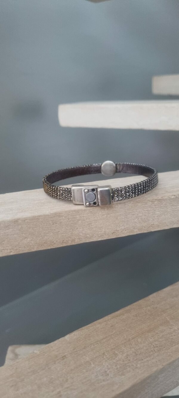 Bracelet femme cuir 6mm noir hologramme et passant Swarovski