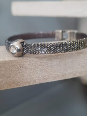 Bracelet femme cuir 6mm noir hologramme et passant Swarovski