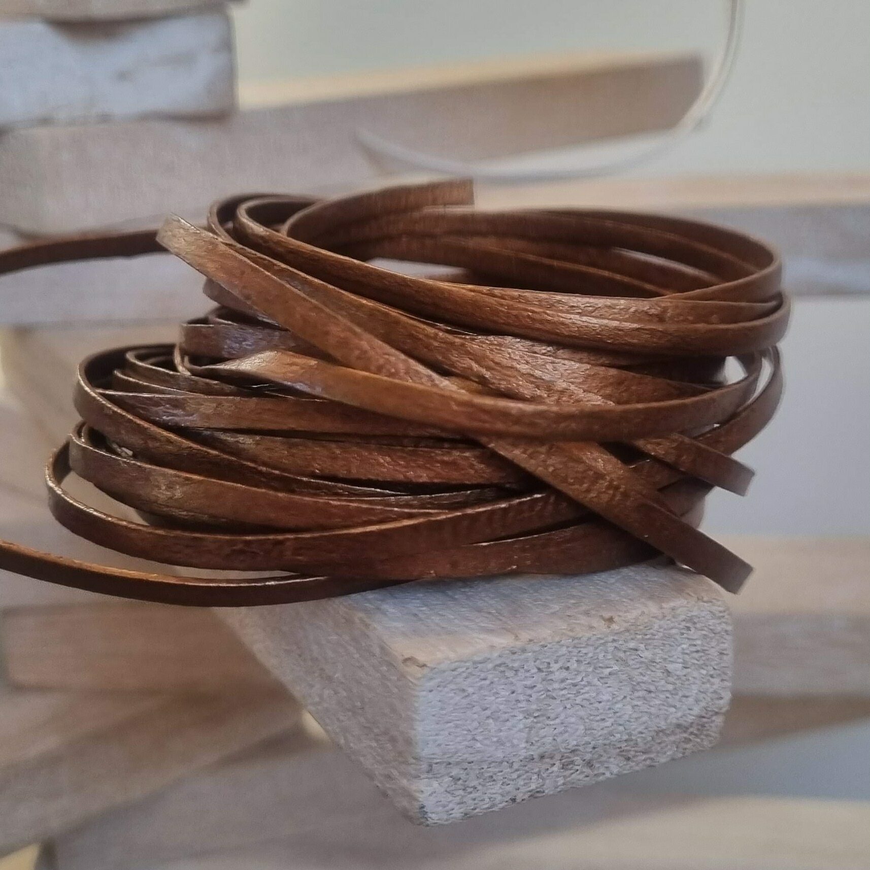 Cuir plat bronze 3mm