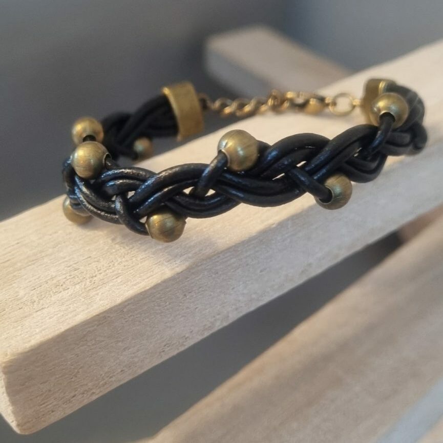 Bracelet mixte en cuir rond noir et perles bronze
