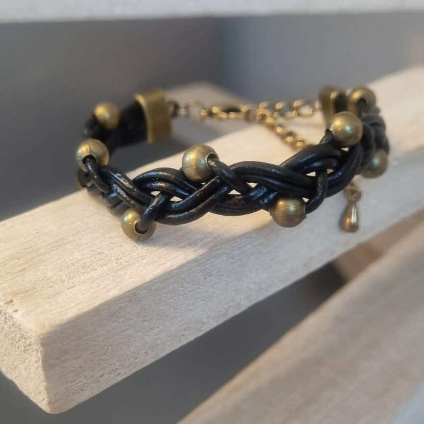 Bracelet mixte en cuir rond noir et perles bronze