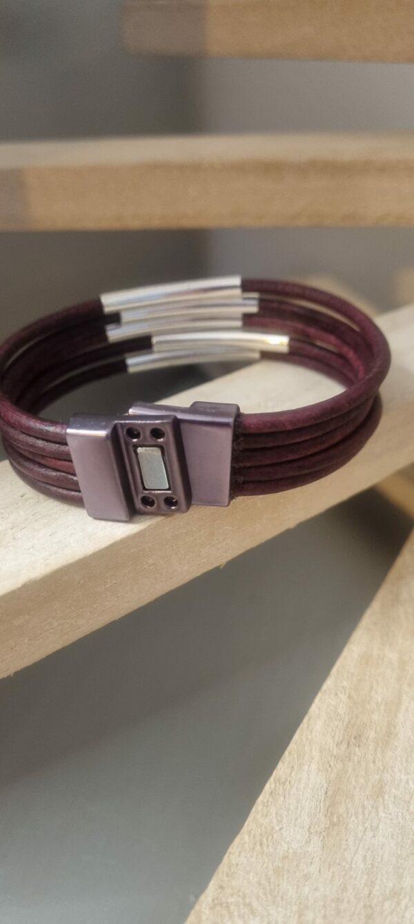 Bracelet mixte en cuir rond violet et tubes argentés