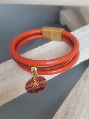 Bracelet femme en cuir rond orange et médaillon orange et étoile dorée