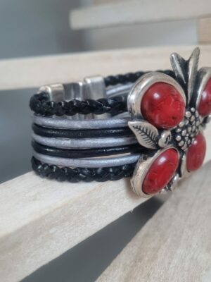 Manchette femme noire et grise et fleur rouge en zamak argenté