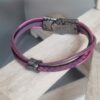 Bracelet femme en cuir rond et plat, rose et violet, perle noire