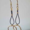 Boucles d'oreille femme en cuir violet et anneau doré