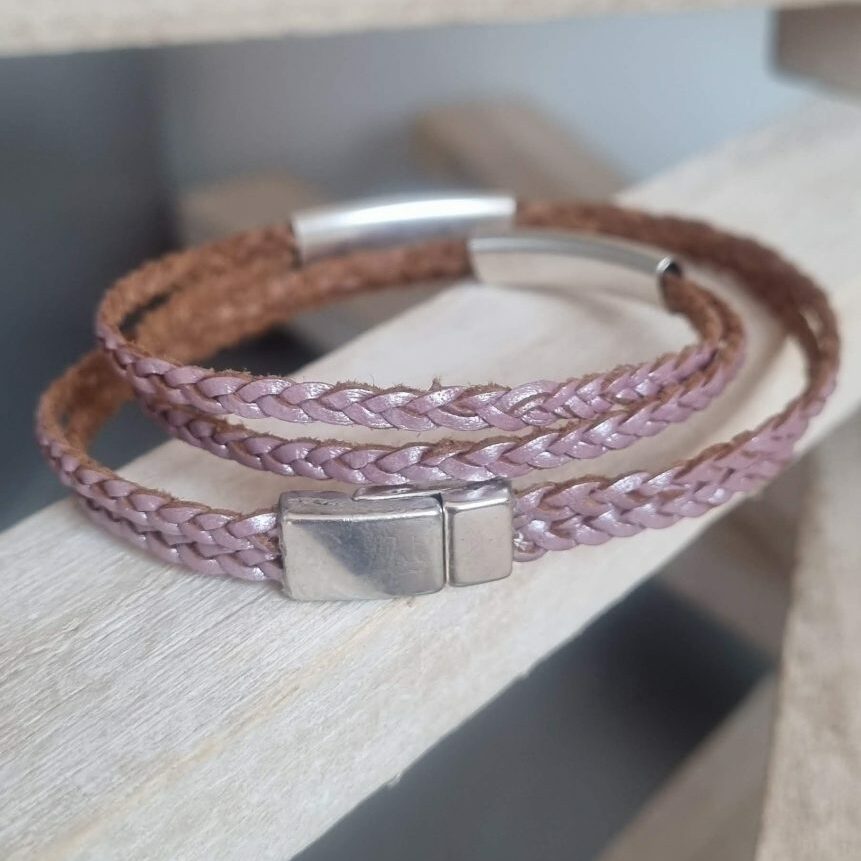 Bracelet femme double tour cuir tressé rose et tubes argentés