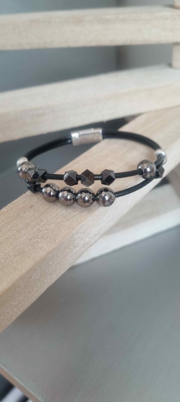 Bracelet homme en cuir rond noir et perles hématites et noires