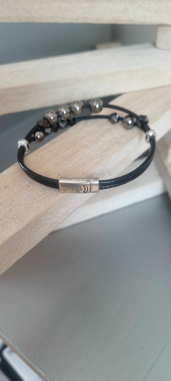 Bracelet homme en cuir rond noir et perles hématites et noires