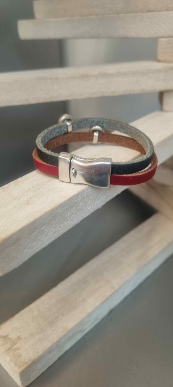 3CUI25A Bracelet femme rouge et gris et passants argentés résine rouge