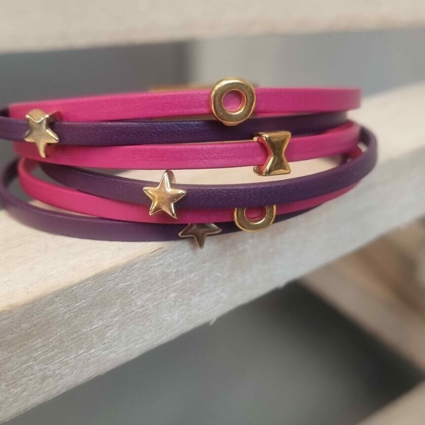 Bracelet femme en cuir 3mm rose et violet, passants dorés