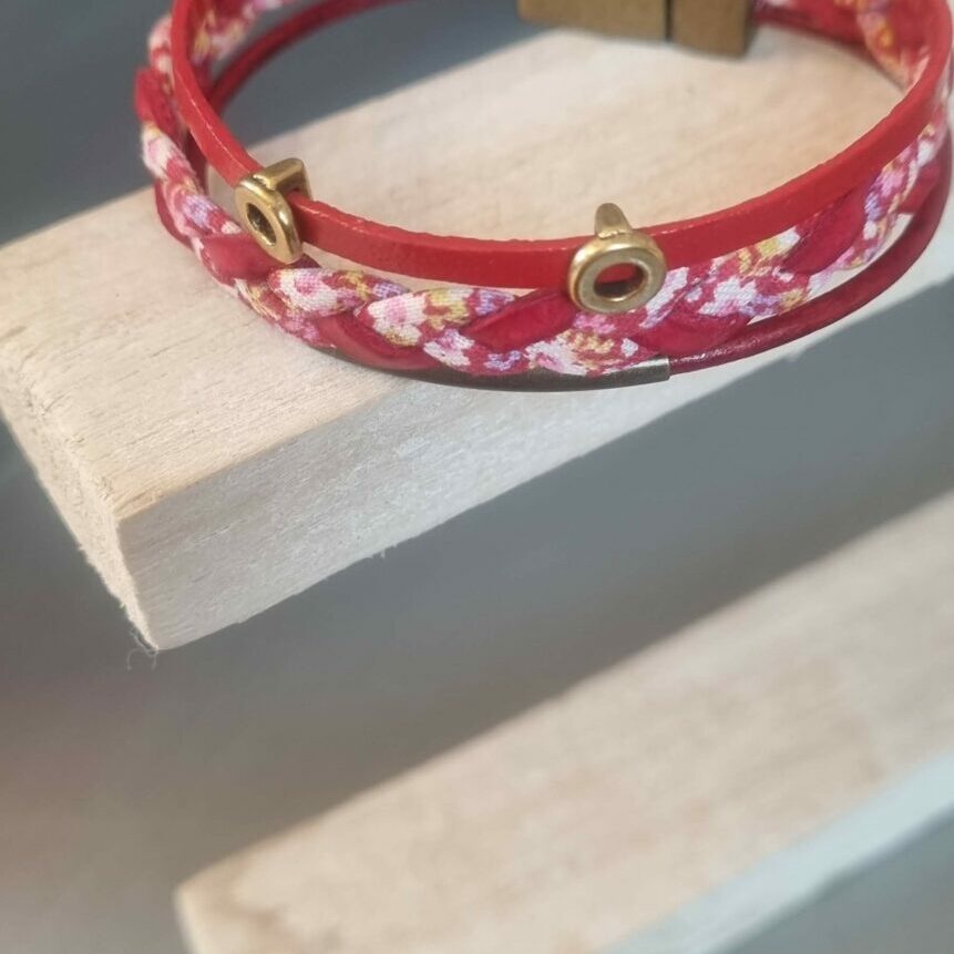Bracelet femme en cuir rouge et cuir tressé liberty