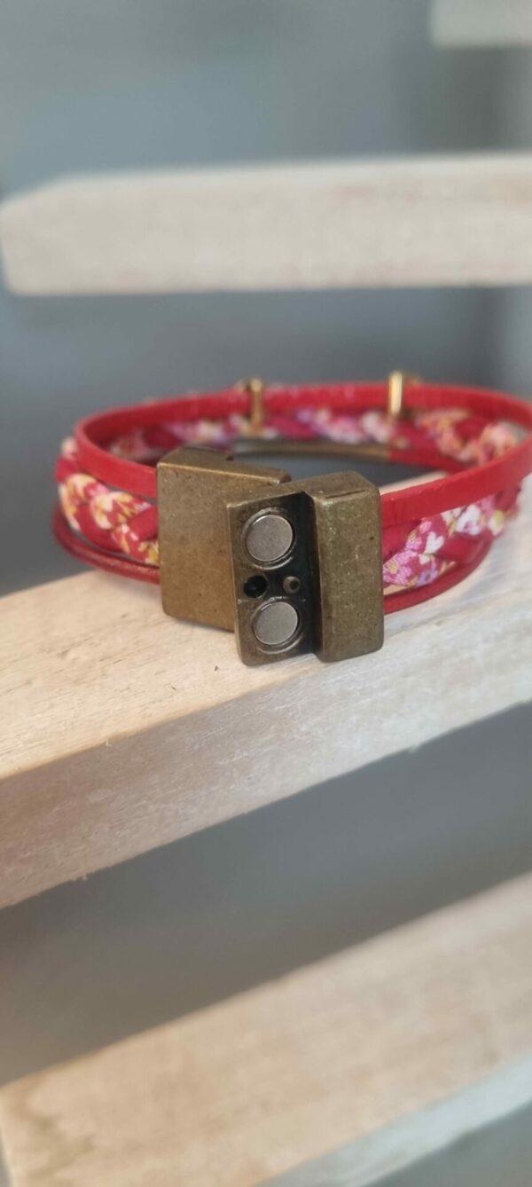 3CUI32C Bracelet femme en cuir rouge et cuir tressé liberty