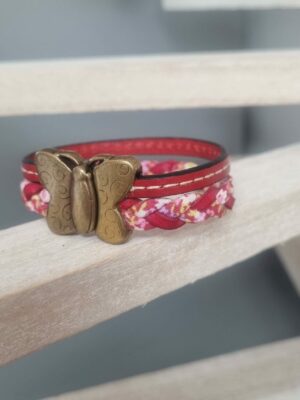 Bracelet enfant en cuir tressé liberty et cuir rouge