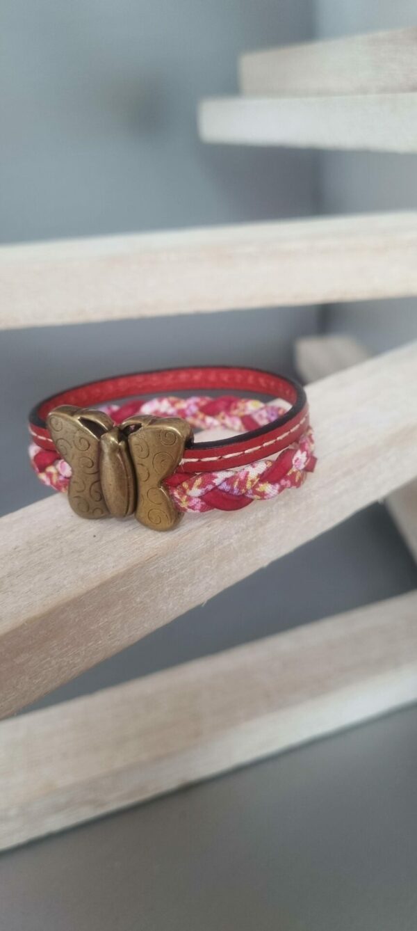 Bracelet enfant en cuir tressé liberty et cuir rouge