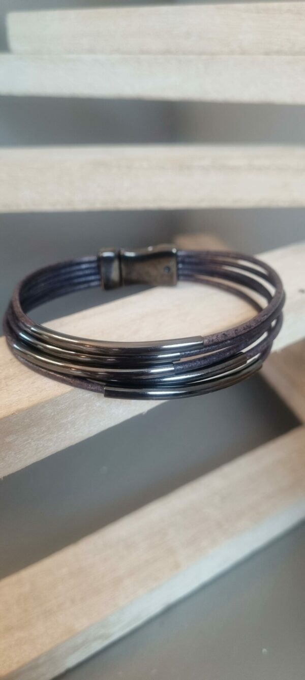 Bracelet homme en cuir rond bleu et tubes noirs